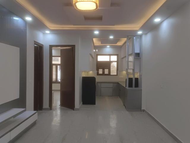 Flat for sale in North West Delhi, Deri