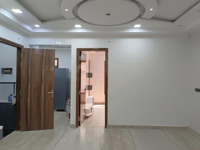 Flat for sale in Abdullahpur