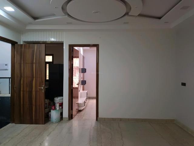 Flat for sale in North West Delhi, Deri