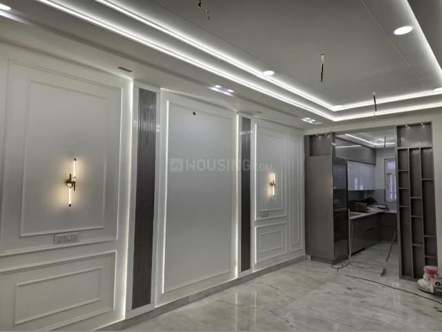 Flat for sale in North West Delhi, Deri