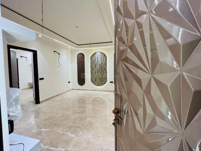 Flat for sale in North West Delhi, Deri