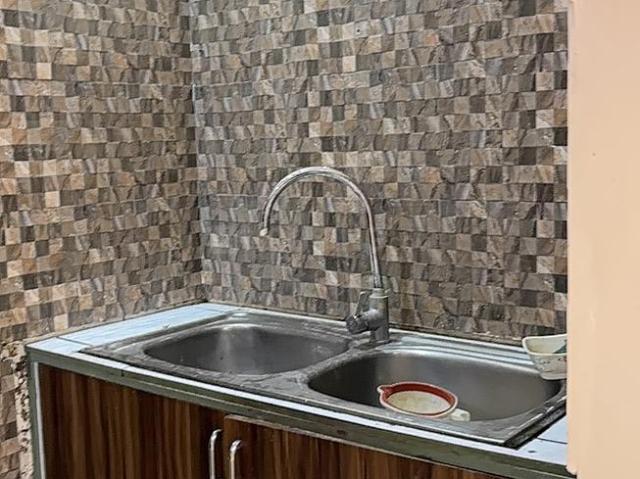 Flat for rent in South West Delhi, Deri