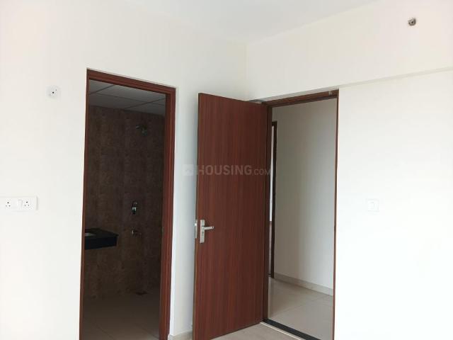Flat for sale in South West Delhi, Deri