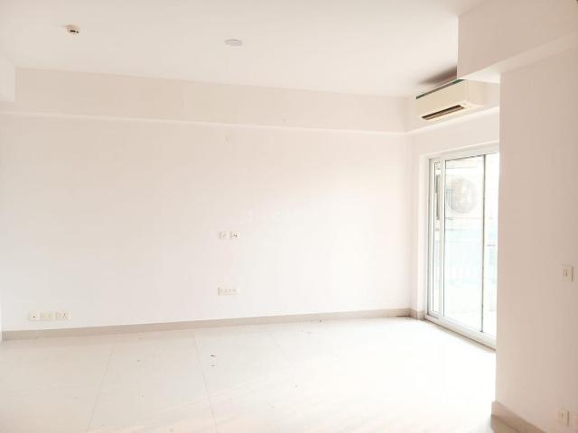 Flat for sale in South West Delhi, Deri