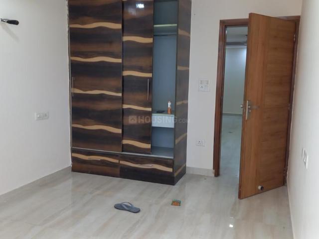 Flat for sale in South West Delhi, Deri