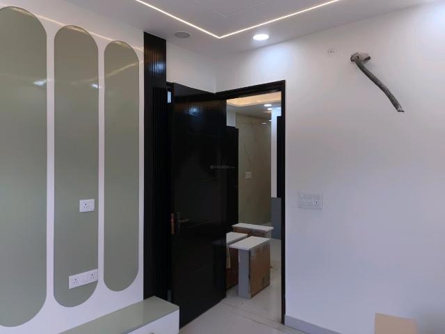 Flat for sale in North West Delhi, Deri