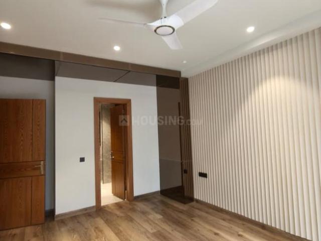 Flat for sale in Hariana