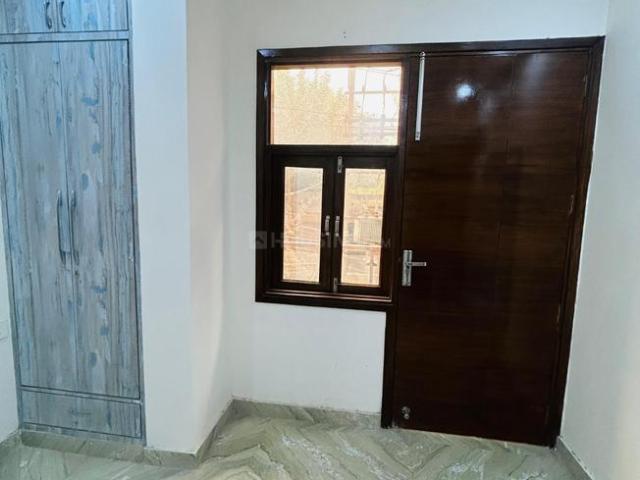 Flat for rent in North West Delhi, Deri