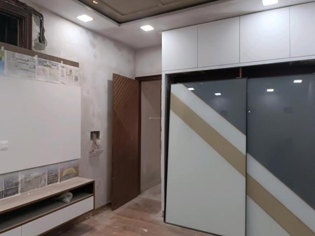Flat for sale in Abdullahpur