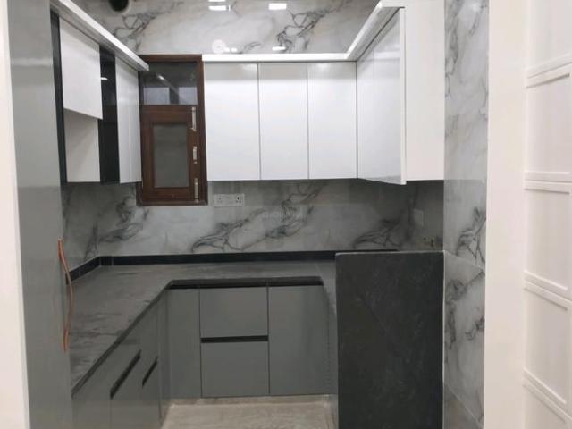 Flat for sale in North West Delhi, Deri