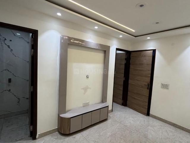 Flat for sale in North Delhi, Deri