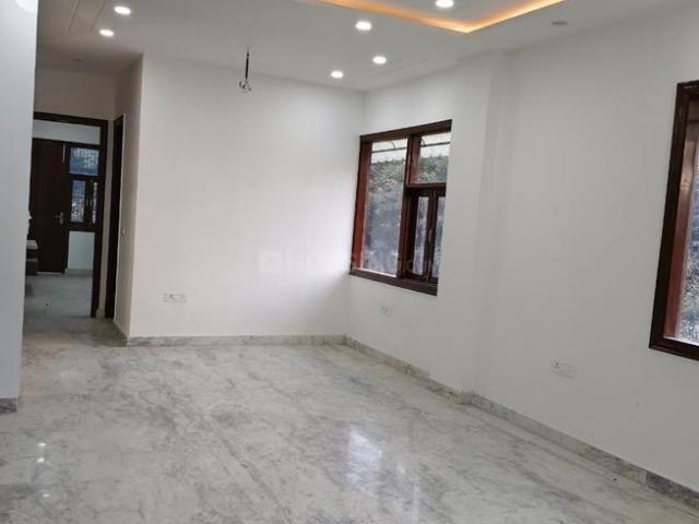 Flat for sale in North West Delhi, Deri