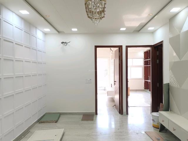 Flat for sale in North West Delhi, Deri