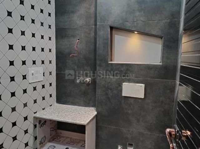 Flat for sale in North West Delhi, Deri