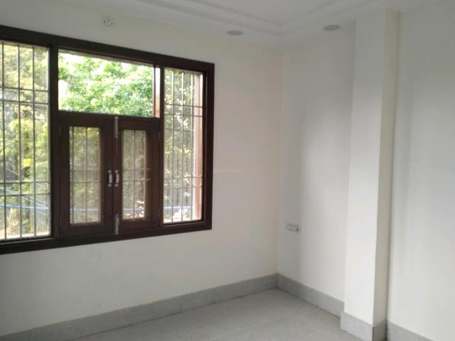 Flat for sale in North West Delhi, Deri