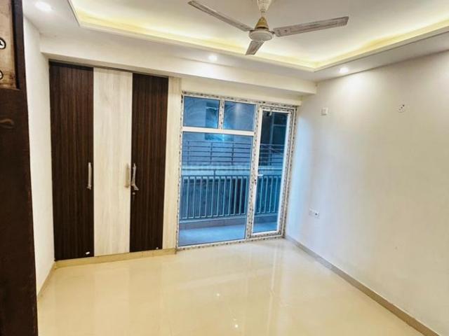 Flat for sale in South West Delhi, Deri