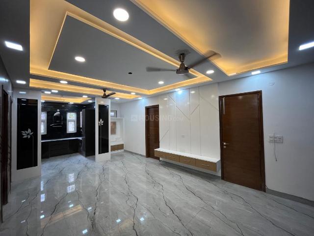 Flat for sale in North Delhi, Deri