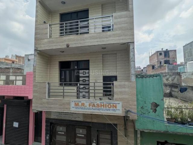 Flat for sale in North West Delhi, Deri