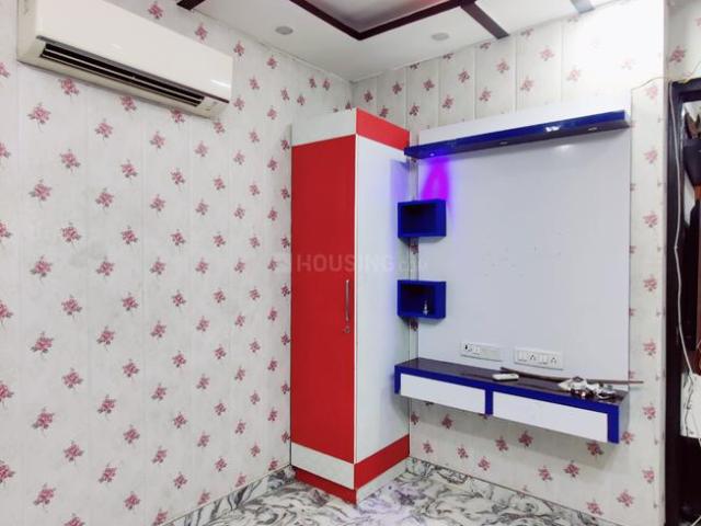 Flat for rent in North West Delhi, Deri