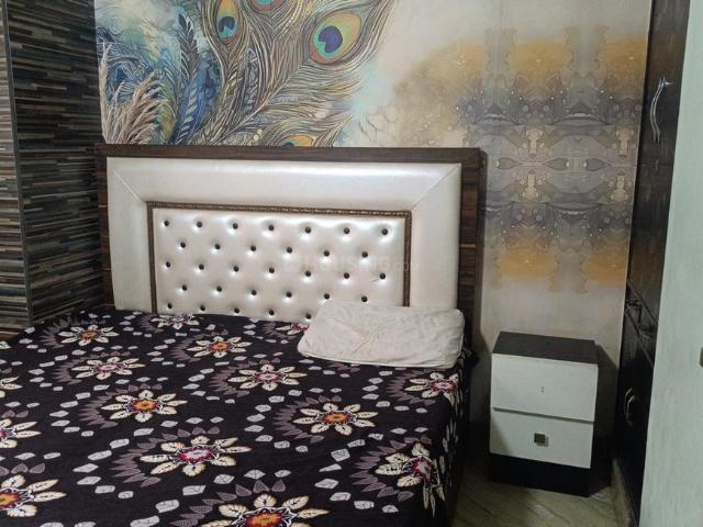 Flat for rent in North West Delhi, Deri