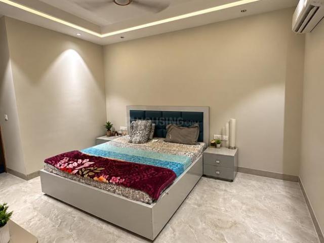 Flat for rent in DLF 5, Gurugram