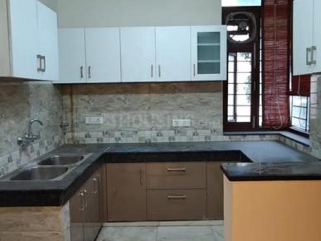 Flat for rent in Hariana