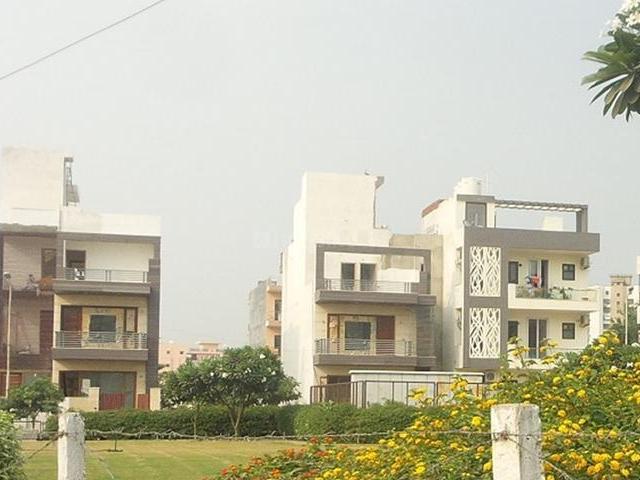 Flat for sale in Hariana