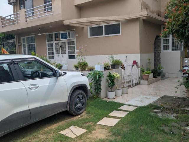 Flat for rent in Hariana
