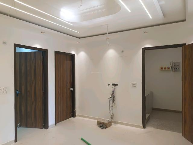 Flat for sale in Hariana