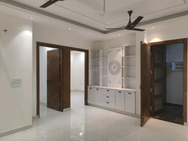 Flat for sale in Hariana