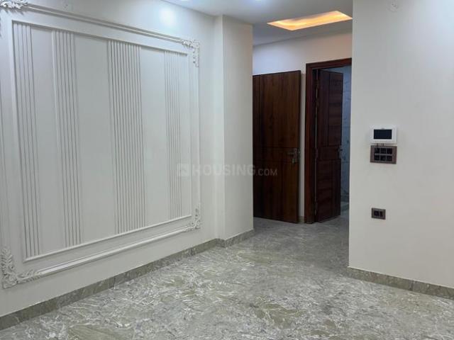 Flat for sale in North West Delhi, Deri