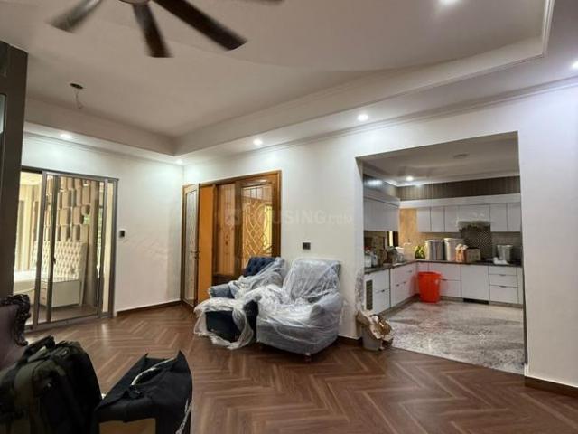 Flat for rent in Sector 50, Noida