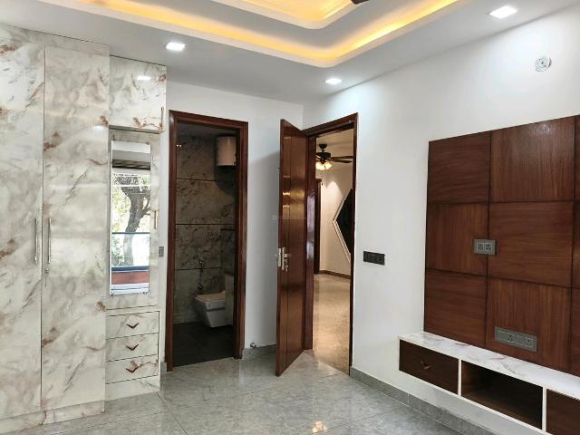 Flat for sale in Hariana