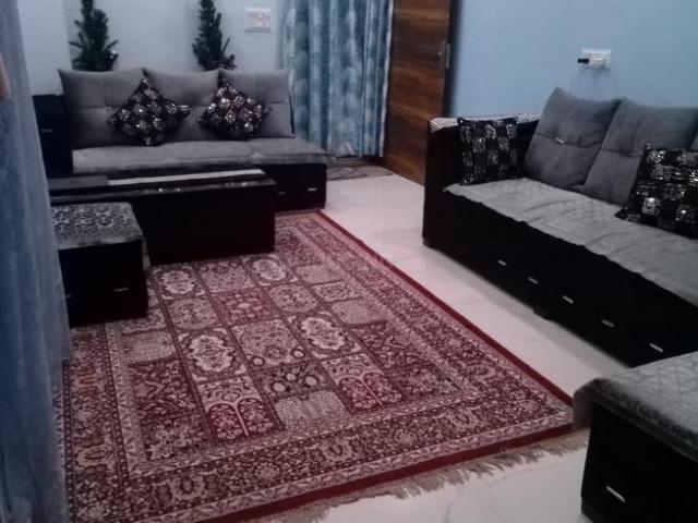 Flat for sale in North West Delhi, Deri