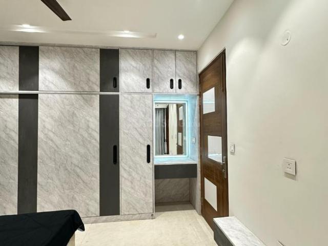 Flat for rent in Hariana
