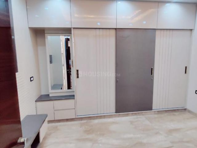 Flat for rent in North West Delhi, Deri