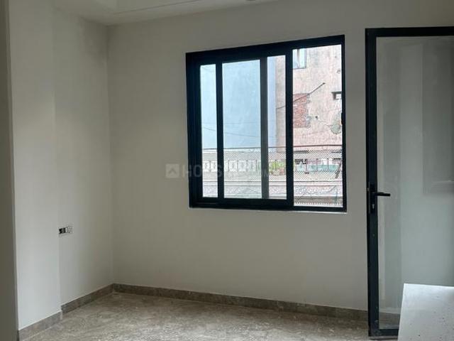 Flat for sale in North West Delhi, Deri