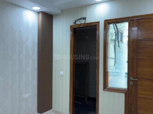 Flat for sale in North West Delhi, Deri