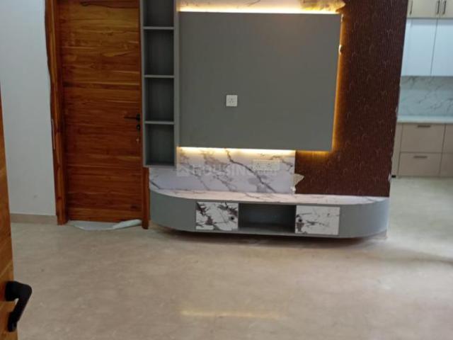 Flat for sale in North West Delhi, Deri
