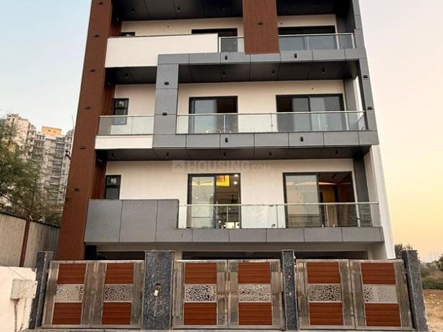 Flat for sale in Hariana