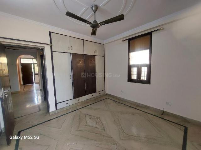 Flat for rent in Deri