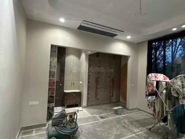 Flat for rent in North West Delhi, Deri