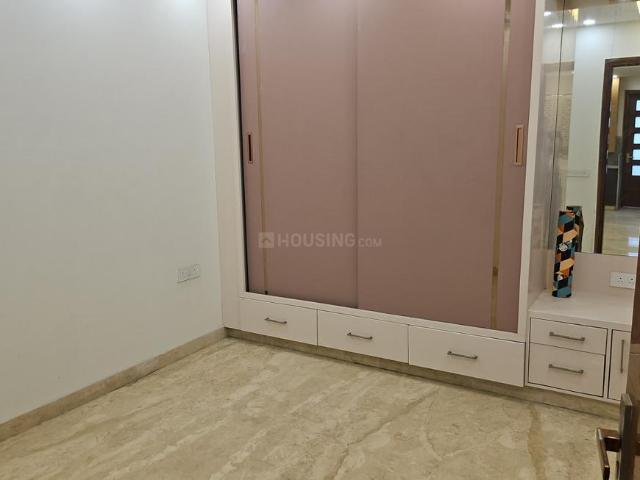 Flat for sale in North West Delhi, Deri
