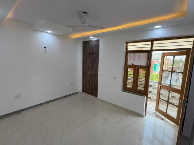 Flat for sale in Hariana