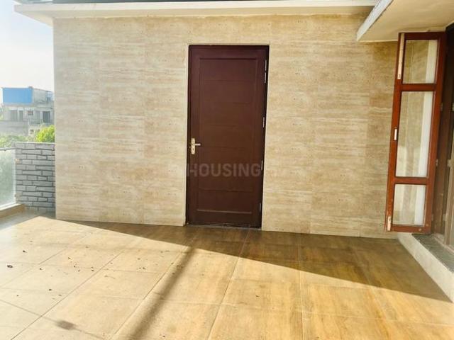 Flat for rent in Landran, Punjab