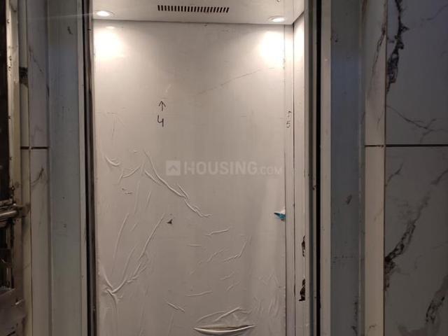Flat for sale in North West Delhi, Deri