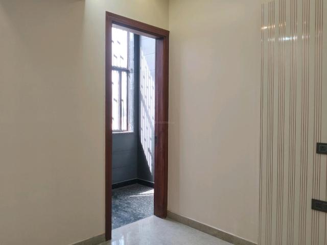 Flat for rent in North Delhi, Deri