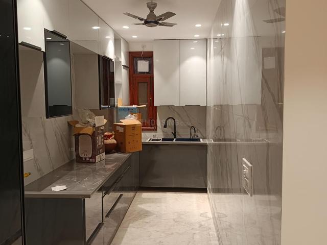 Flat for sale in North West Delhi, Deri