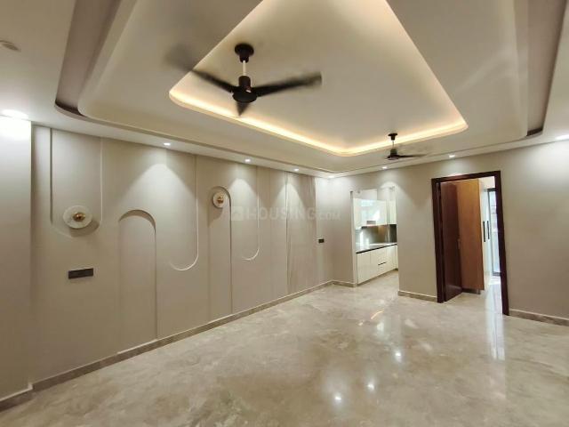 Flat for sale in Middle Shankar Vihar, Delhi