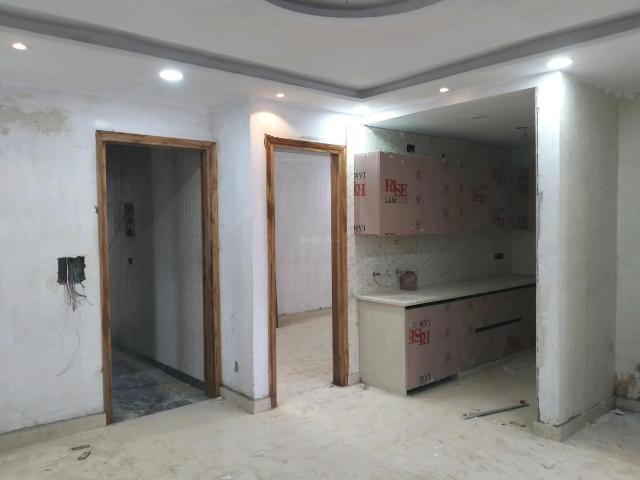 Flat for sale in North West Delhi, Deri